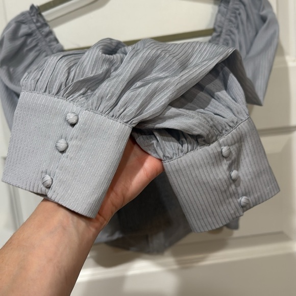 Astr Amber Puff Sleeve Smocked Blouse NWT - Picture 6 of 7